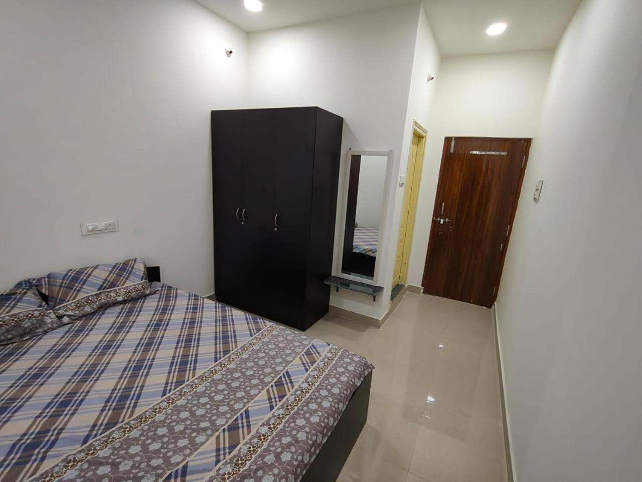 샴샤바드 Leo'S Den 9 Guests Ac 3Bhk 9 Mins To Rgia 빌라 외부 사진