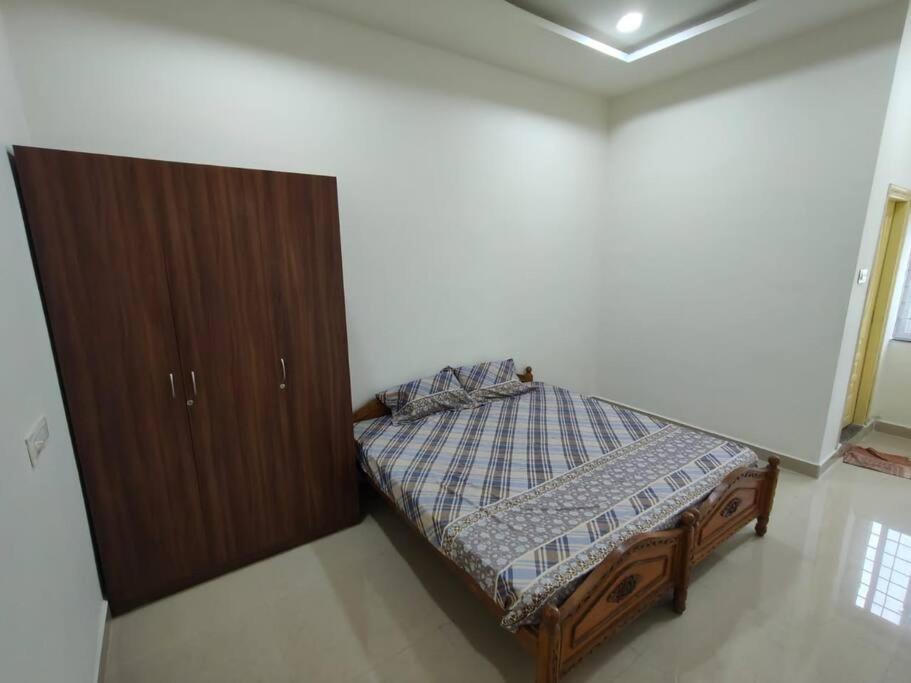 샴샤바드 Leo'S Den 9 Guests Ac 3Bhk 9 Mins To Rgia 빌라 외부 사진