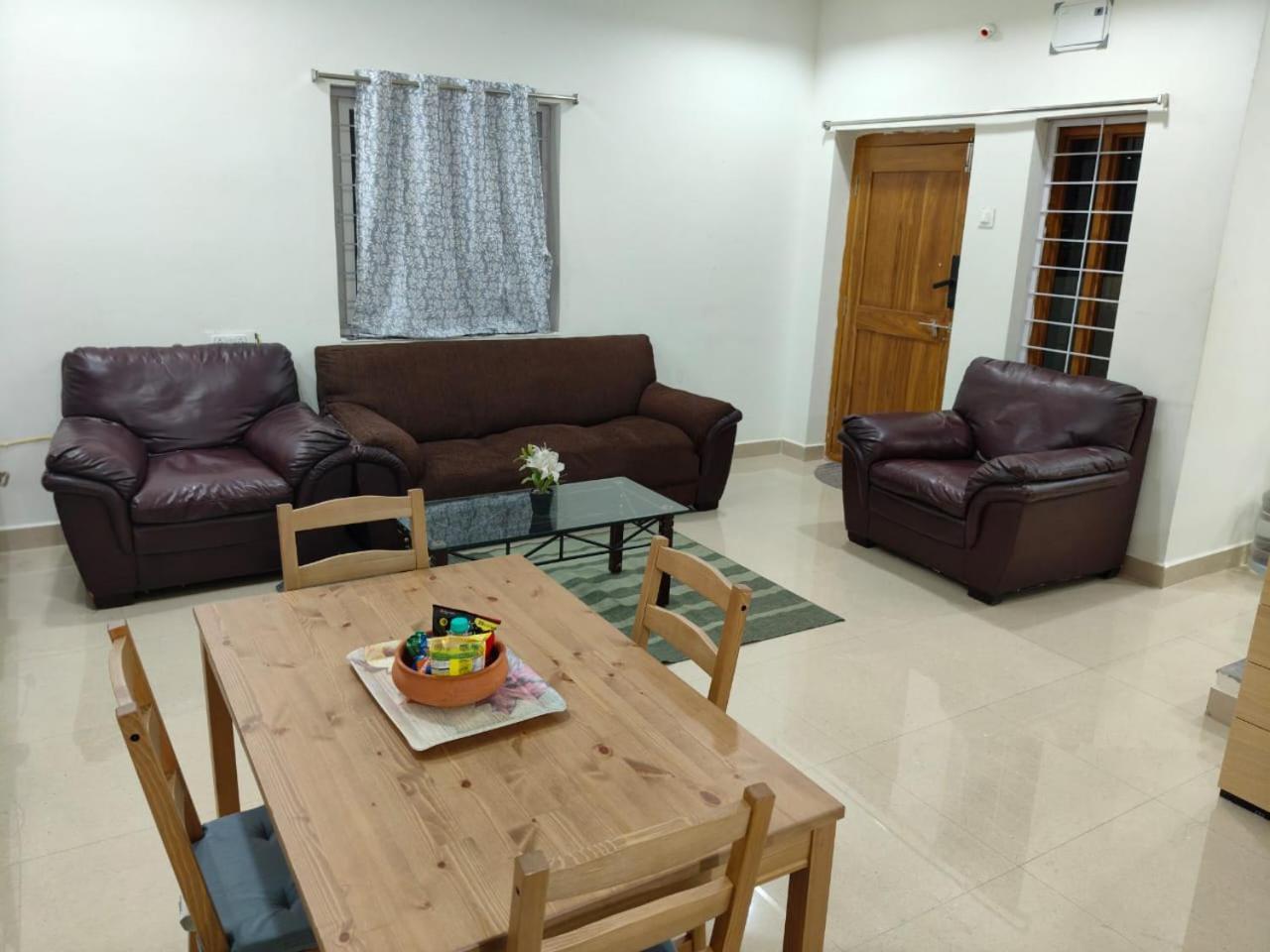 샴샤바드 Leo'S Den 9 Guests Ac 3Bhk 9 Mins To Rgia 빌라 외부 사진